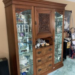 Free Triple Panel Display Case-armoire