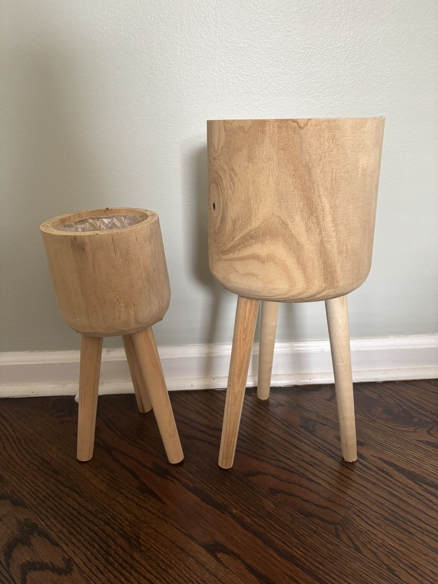 Mid Century Modern Wooden Planters (2)