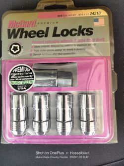 Wheel Locks Like New