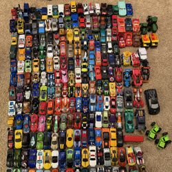 Hot Wheels Lot Over 200 