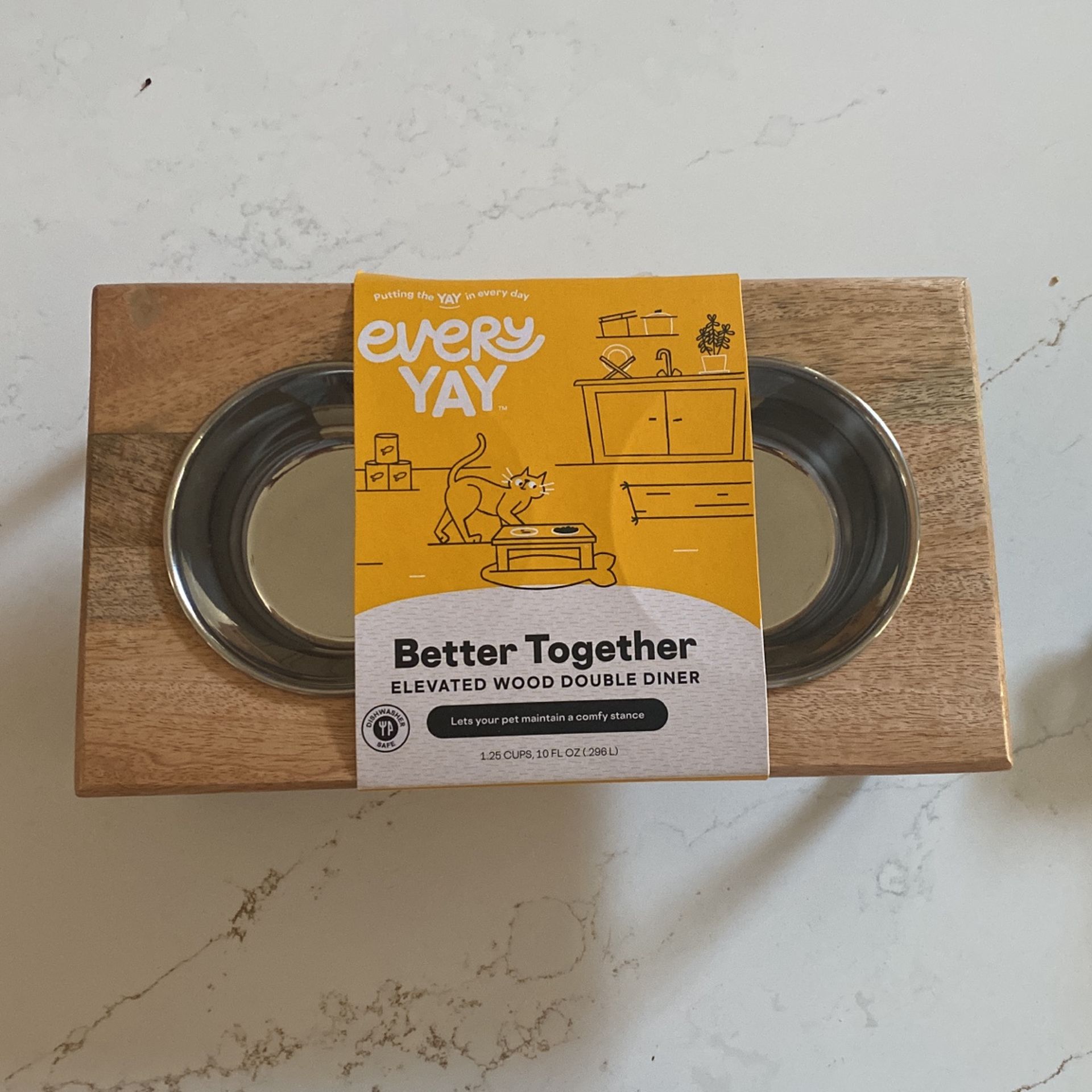 Dog Elevated Wood Double Diner NEW