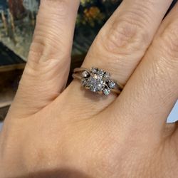 14K White Gold Natural Diamonds Ring 