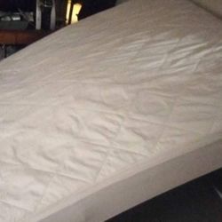 Beds  2 Couch Sets 83 In flat Tv Antique Shelf W Mirror Desk Pics