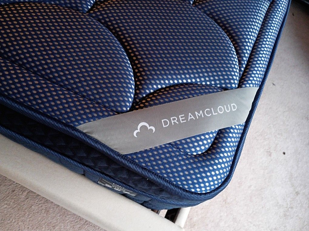 DreamCloud Luxe Hybrid Mattress -King