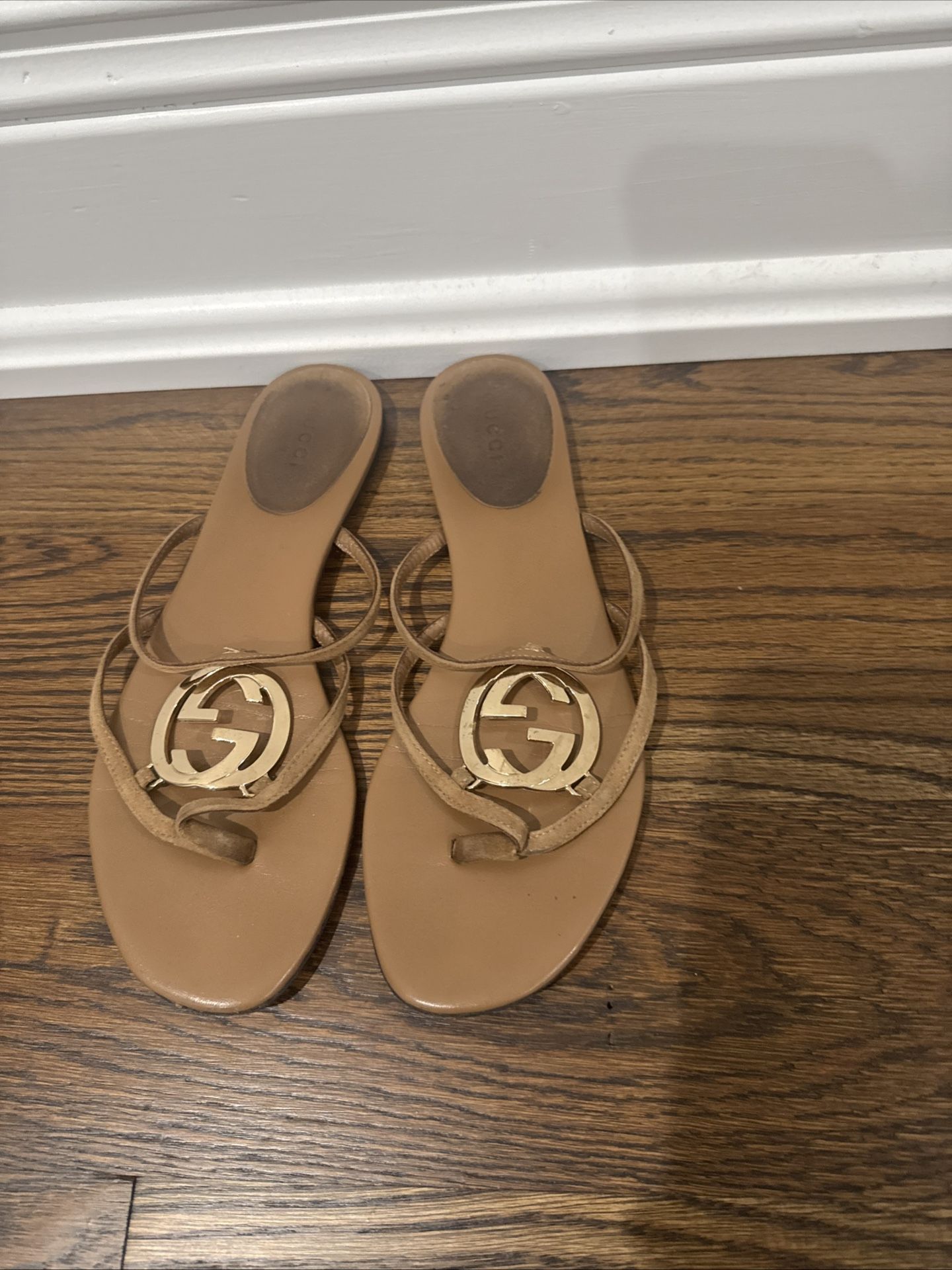 Gucci- Interlocking G- Sandal 36.5/ 6