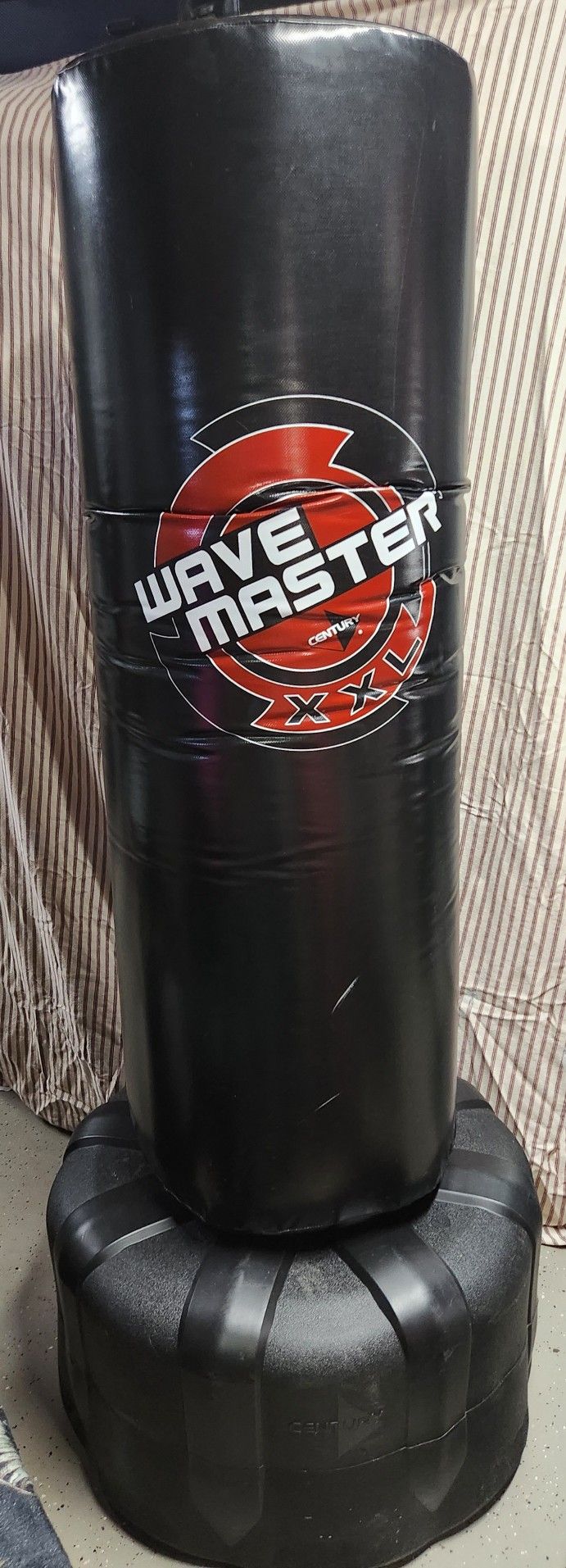 Century Wavemaster XXL Freestanding Bag