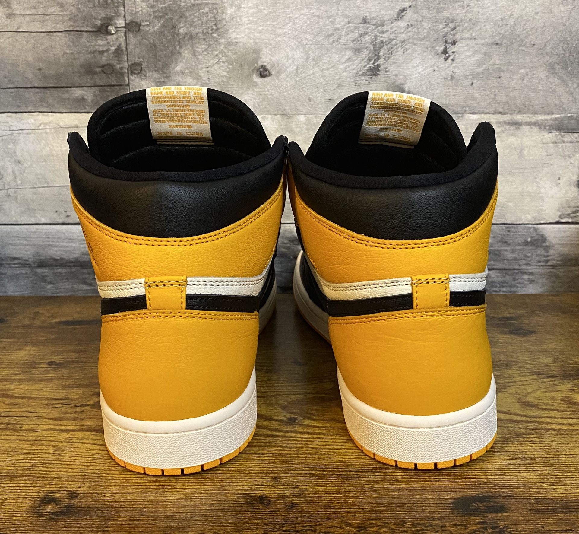Air Jordan 1 Retro High OG TAXI Yellow Toe Men