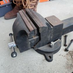 6" Benchtop Swivel Vise