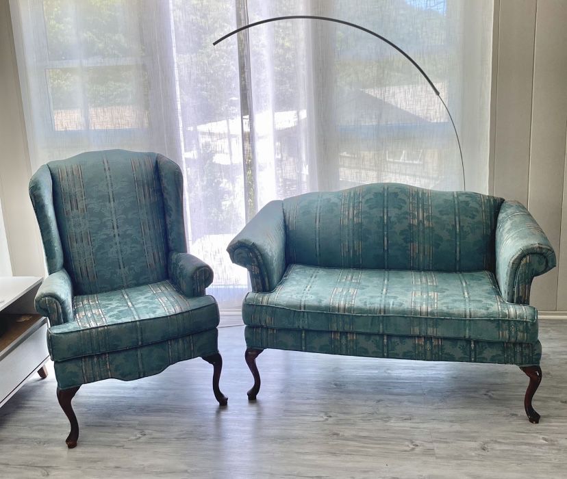 Petite Vintage Sofa Set