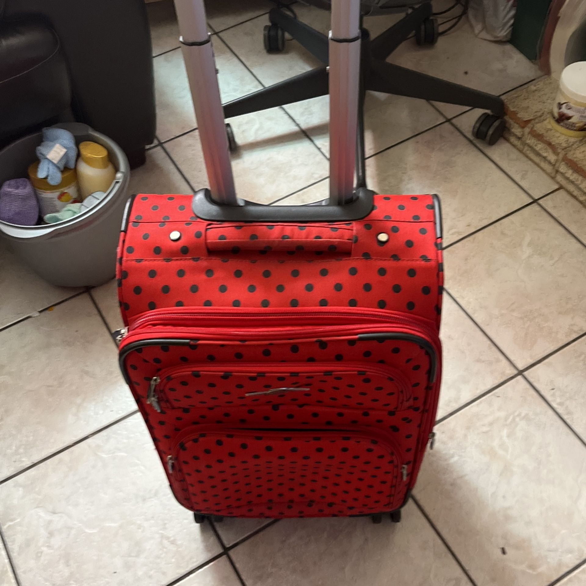 20 Inches Carry On RivoLite Luggage 