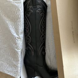 New Steve Madden Lasso Boots Size 8.5
