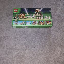 Minecraft Iron Golem Fortress Lego Set