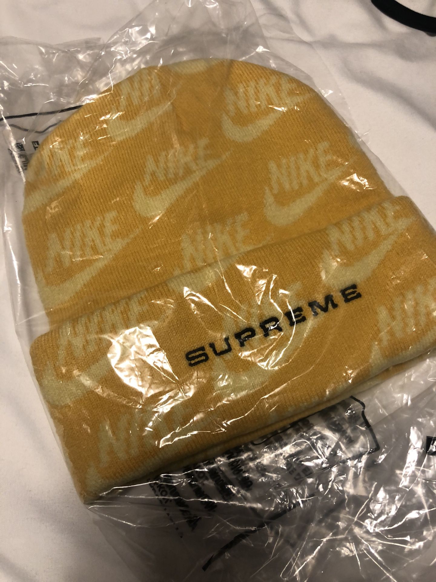 Nike Supreme Hat 