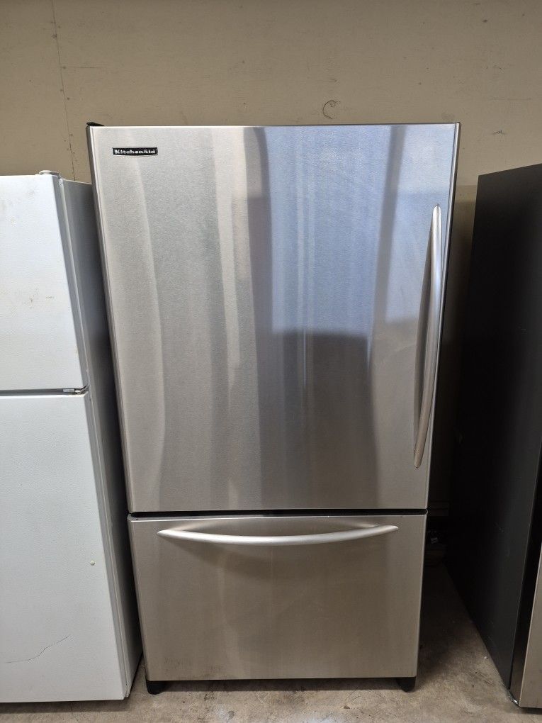 Bottom Mount Refrigerator