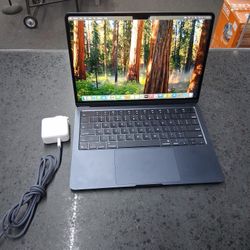 MacBook Air 2025 M4