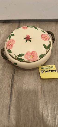 Ceramic Covered Casserole Dish with Floral Design