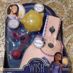 Disney Movie WISH Loveable Light-Up Star and Satchel Toy 