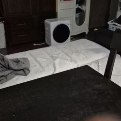 Dryer, laundrie.
A hundred dollars