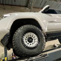 3” Lift Kit With Installation For Toyota Tacoma & 4Runner ( We Finance..