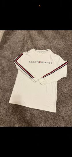 $30 XL Tommy Hilfiger Long Sleeve