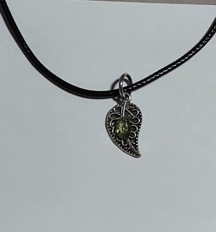 leaf necklace with peridot