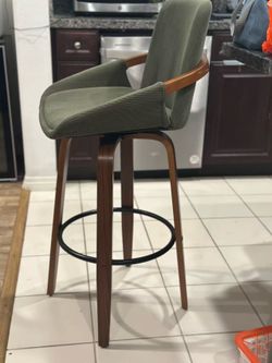 bar stool