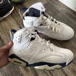 Midnight Navy 6’s Size 8 Men’s 