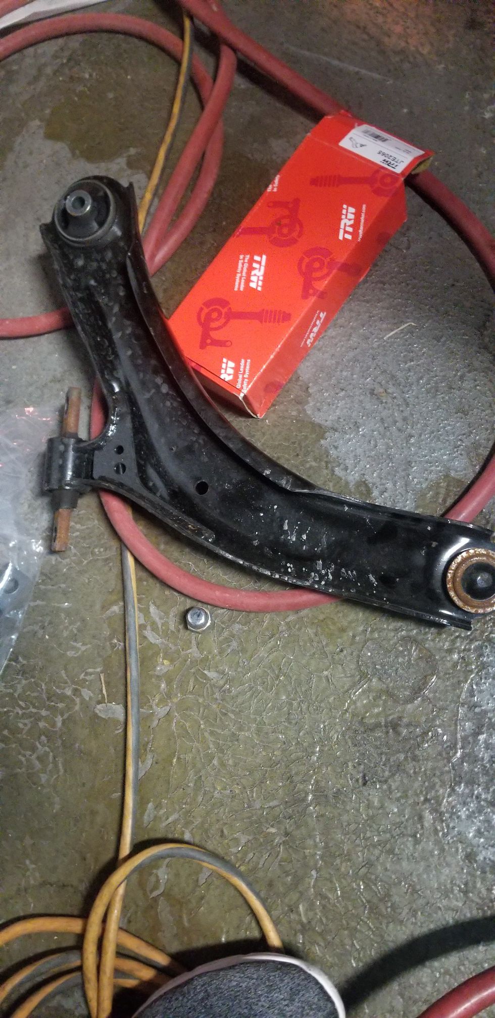 08-13 rogue Control arm (used)