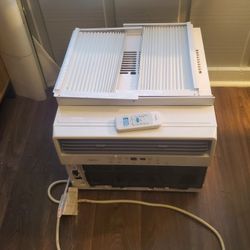 Window A/C Unit 12000 BTU