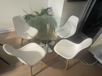 Round glass dining room table