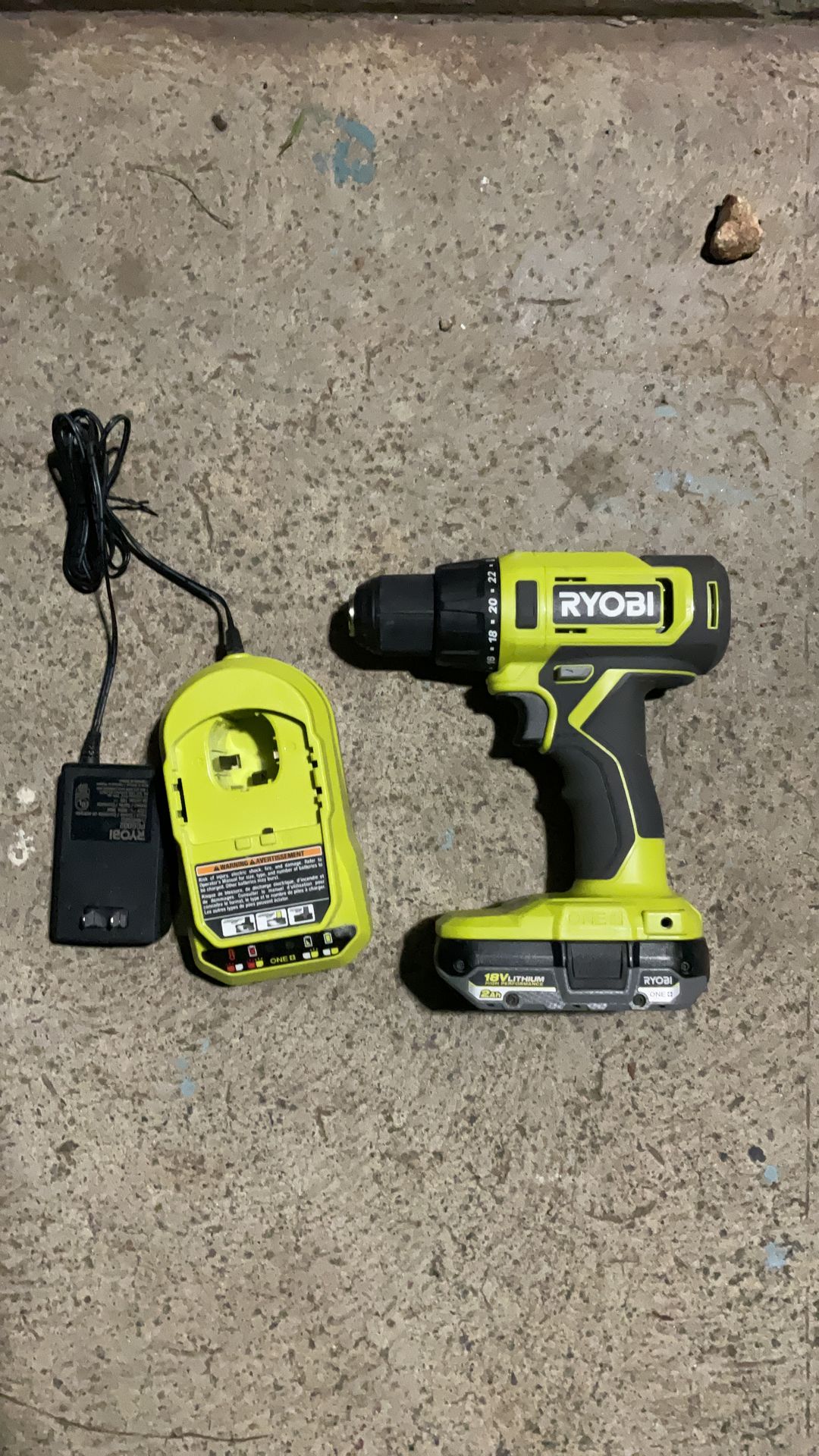 Ryobi 18V 1/2” Drill Driver Kit
