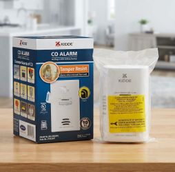 Kidde Plug-In Carbon Monoxide Alarm with Battery Backup (Model KN-COB-DP2) - New