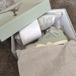 WMNS AIR JORDAN 4 RETRO 