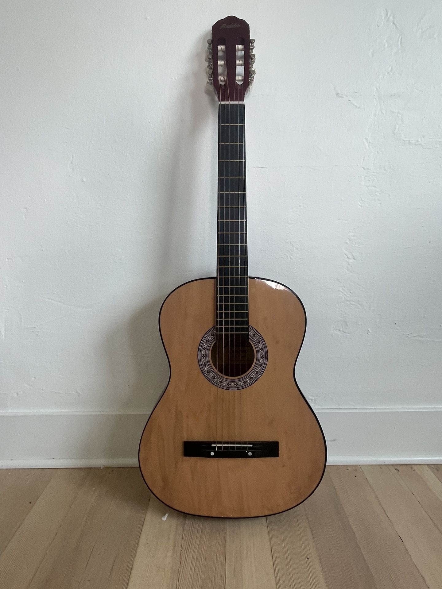 Audster Wg3900 Natural Classical Acoustic Guitar