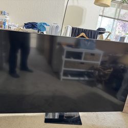 Samsung 65” TV – Excellent Condition