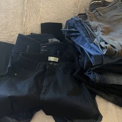 Jeans Different Brands From Hudson Paige And Peruvian Brands 15-30 Dollars Also Snow Jacket Almost New Médium Size 60 USD 