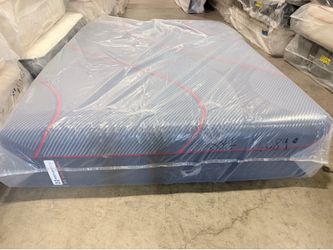 Queen mattress Sealy posturepedic elite high point soft