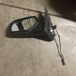 Chevy Silverado 2017 Side mirror 