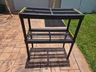 Outdoor/garage storage shelves