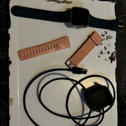 	 Fitbit Versa Fitness Activity Tracker