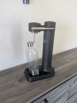 Aarke Carbonator with Bottle sodastream