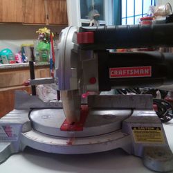 CRAFTSMAN 7-1/4-in 9-Amp Corded Miter Saw with Laser