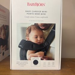 Baby Bjorn Carrier Mini