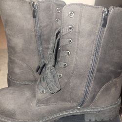 Womans Black Ready Salted Boots Size 9