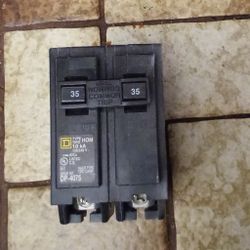 Square D HOMELINE 35A 2 Pole Breaker. Never Used