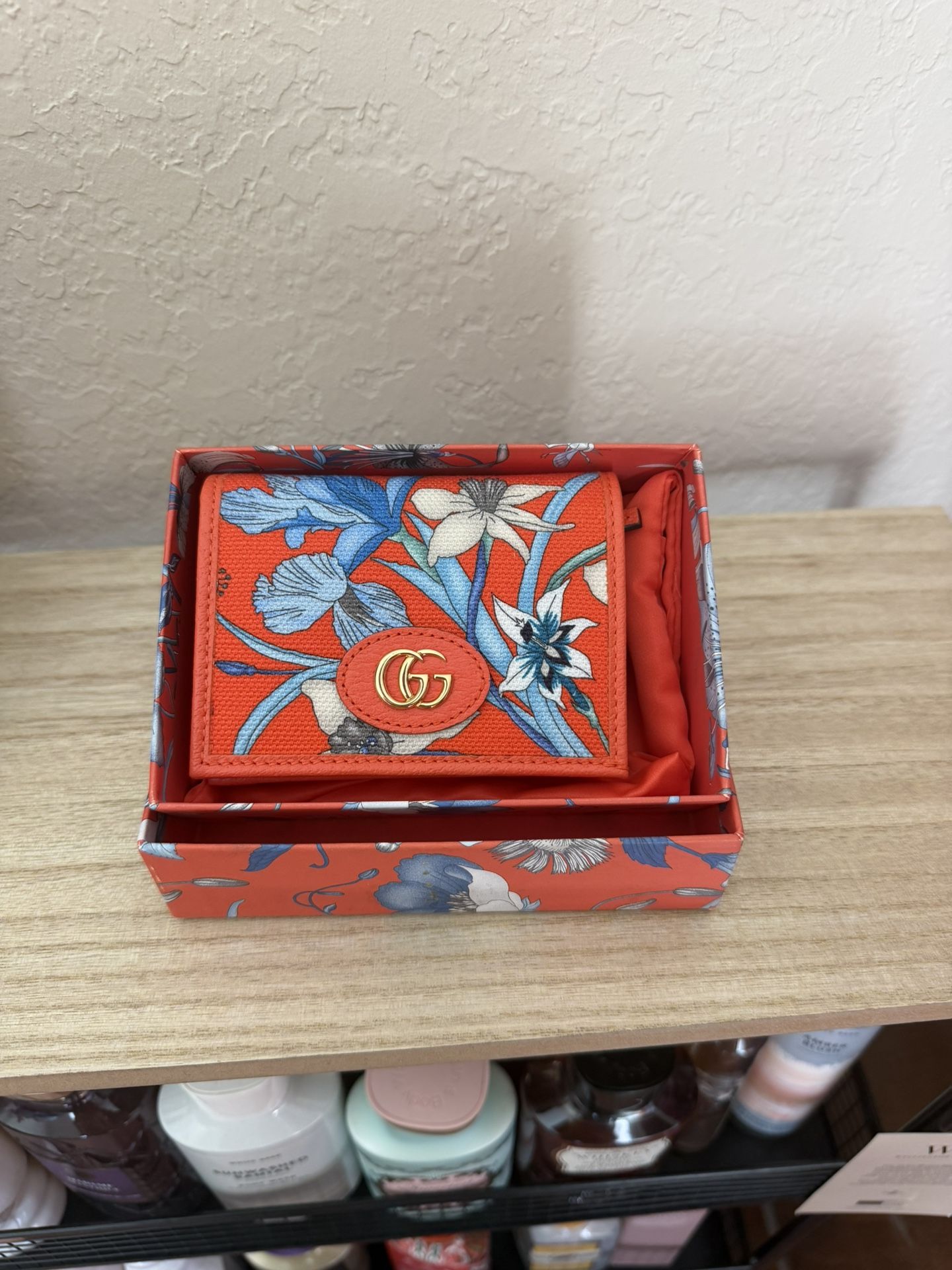 Brand New Never Used Authentic Gucci Wallet