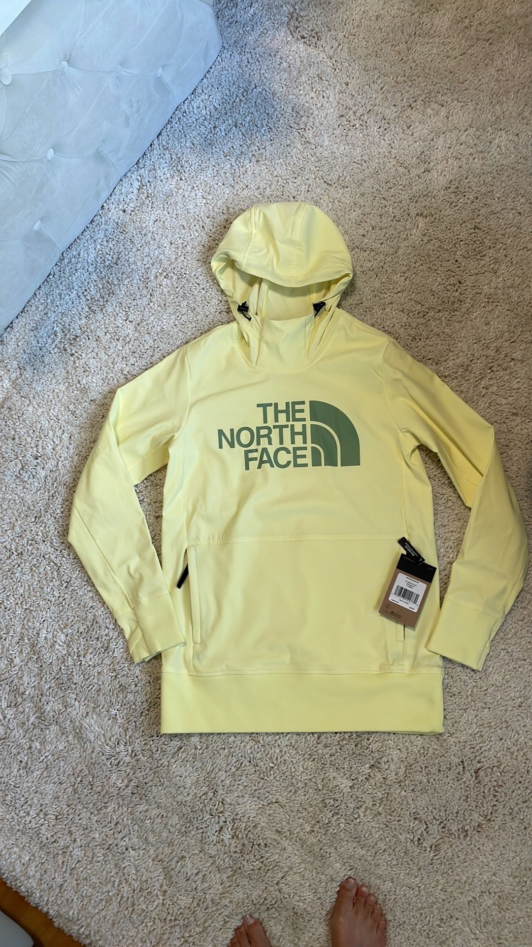 New yellow green women’s The North Face relaxed fit hoodie sweatshirt xs small