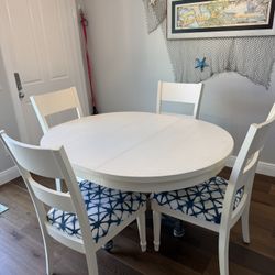 Table And Chairs 