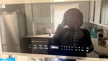 Samsung Smart Stainless Steel Over-the-Range Microwave (2024 Model)