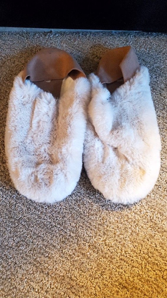 Cole HAAN Slip Ons